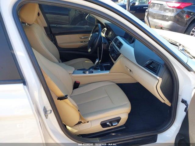 2018 BMW 320I WBA8A3C53JA498986 Photo 4