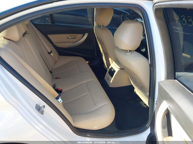 2018 BMW 320I WBA8A3C53JA498986 Photo 7