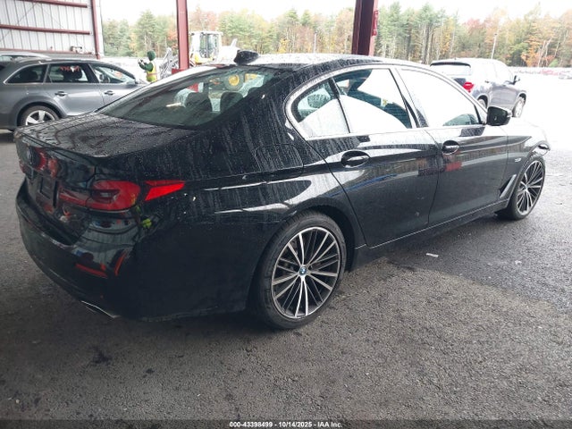 2023 BMW 530E WBA33AG09PCN96540 Photo 3