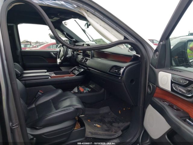 2021 LINCOLN NAVIGATOR 5LMJJ2KT4MEL01098 Photo 4