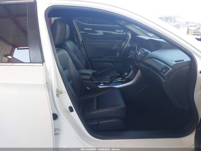 1HGCR2F17HA213405 Honda Accord Sport Se