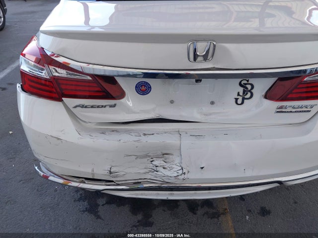 1HGCR2F17HA213405 Honda Accord Sport Se