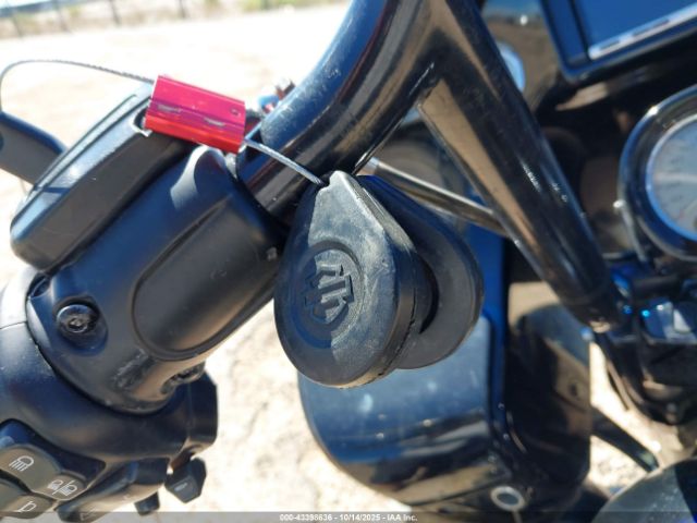 2017 HARLEY-DAVIDSON FLTRXS 1HD1KTC14HB609191 Photo 10