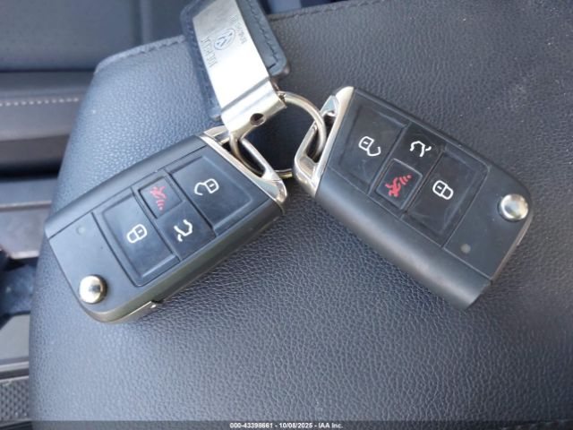 2020 VOLKSWAGEN TIGUAN 3VV2B7AX2LM136575 Photo 10