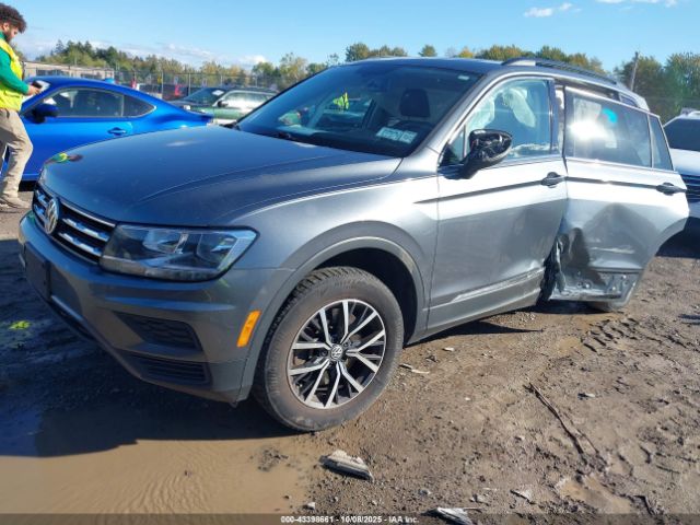 2020 VOLKSWAGEN TIGUAN 3VV2B7AX2LM136575 Photo 1