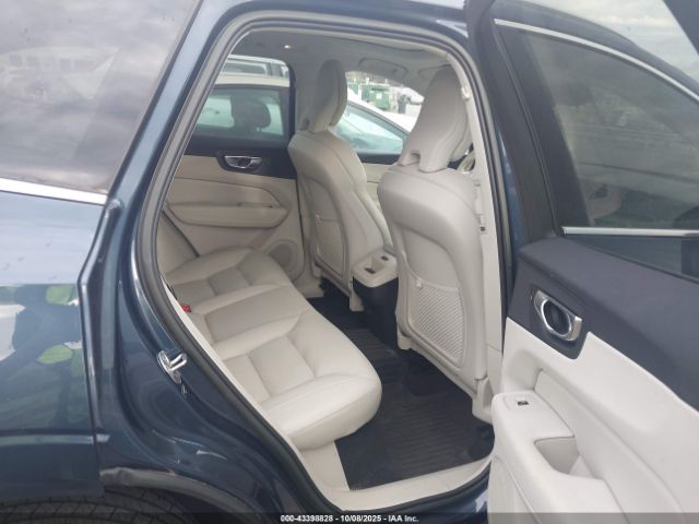 2023 VOLVO XC60 YV4L12RN9P1339085 Photo 7