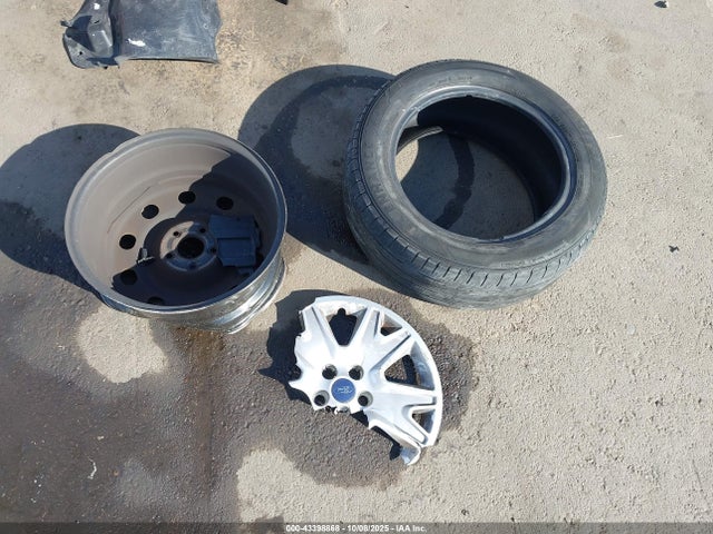 Ford ESCAPE S 2015 1FMCU0F73FUC59049 Image 12