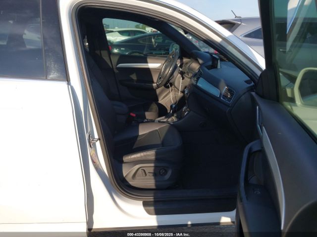 2015 AUDI Q3 WA1EFCFS6FR011923 Photo 4