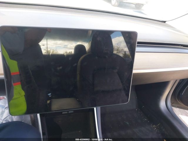 2018 TESLA MODEL 3 5YJ3E1EB9JF151176 Photo 6