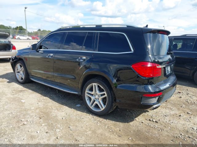 2015 MERCEDES-BENZ GL 550 4JGDF7DE4FA541078 Photo 2