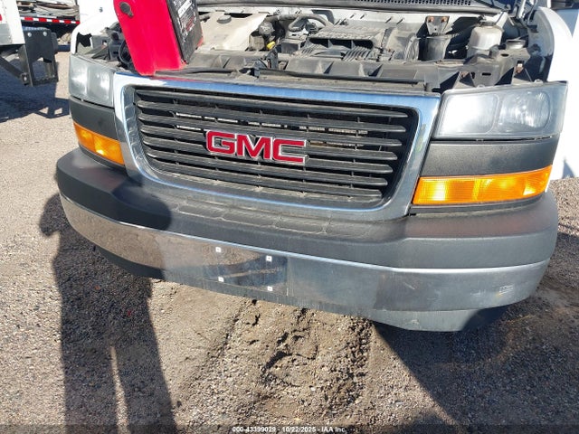GMC l96 - flexible fuel engine, iron 2018 1GD07RFG9J1235170 Image 11