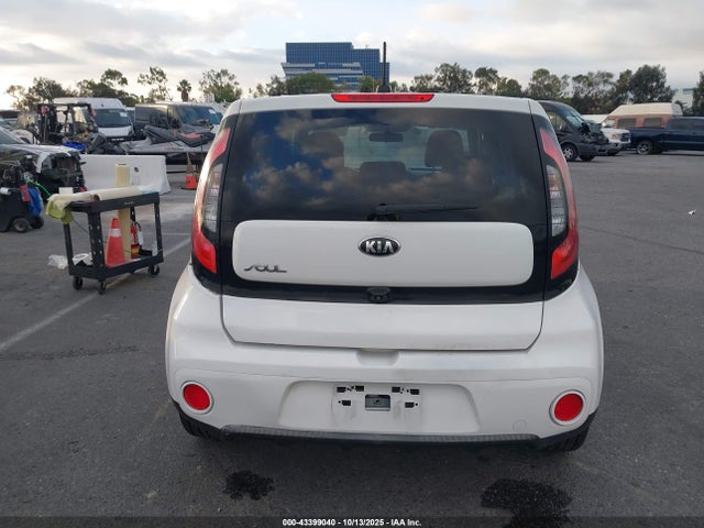 Продаж на аукціоні авто 2017 Kia Soul +, vin: KNDJP3A53H7464415, номер лоту: 43399040