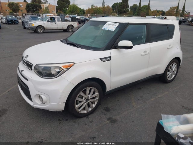 Продаж на аукціоні авто 2017 Kia Soul +, vin: KNDJP3A53H7464415, номер лоту: 43399040