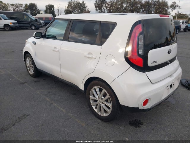 Продаж на аукціоні авто 2017 Kia Soul +, vin: KNDJP3A53H7464415, номер лоту: 43399040