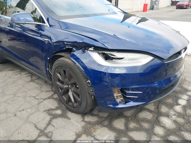 2017 TESLA MODEL X 5YJXCAE27HF079573 Photo 5
