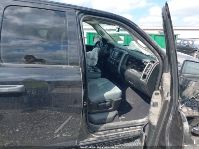 2019 RAM 1500 CLASSIC 1C6RR6FT5KS540556 Photo 4