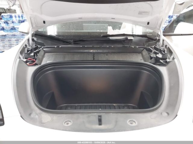 2023 TESLA MODEL Y 7SAYGDEE1PA195578 Photo 9