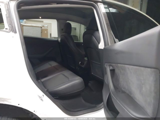 2023 TESLA MODEL Y 7SAYGDEE1PA195578 Photo 7