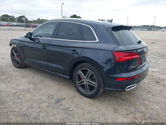 2018 AUDI SQ5 WA1C4AFY7J2030049 Photo 2