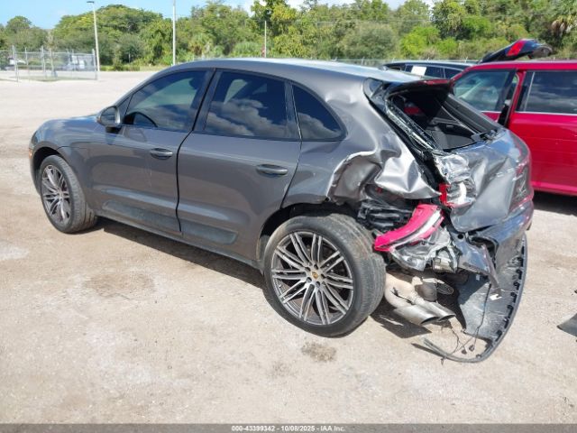 2015 PORSCHE MACAN WP1AB2A50FLB60177 Photo 2
