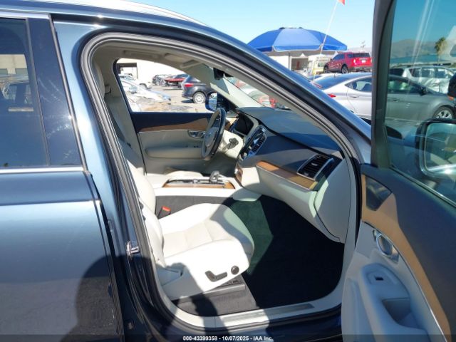 2022 VOLVO XC90 RECHARGE PLUG-IN HYBRID YV4BR0CK6N1784694 Photo 4