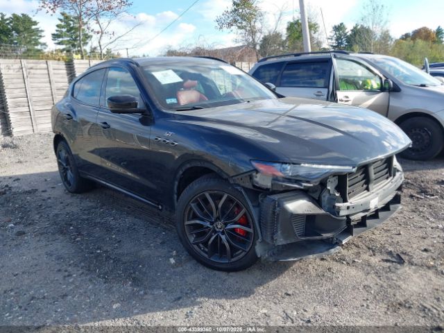 2022 MASERATI LEVANTE ZN661XUA1NX393801