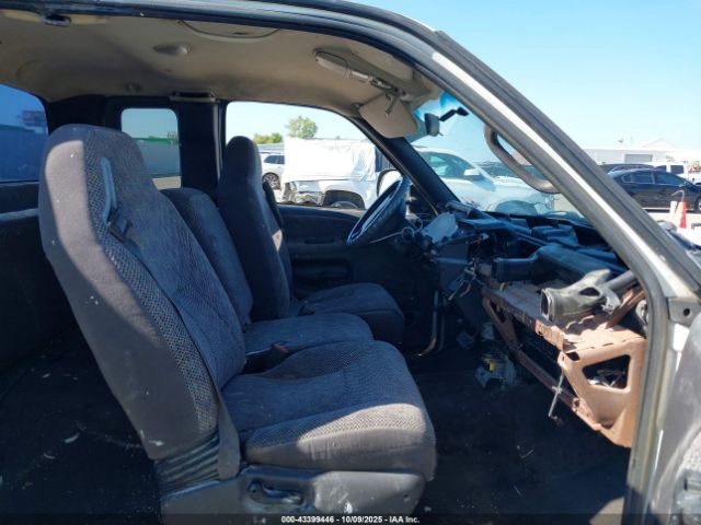 2000 DODGE RAM 1500 3B7HC13Z9YM225374 Photo 4