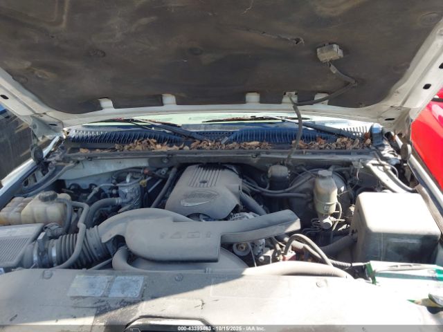 2002 GMC YUKON XL 1500 1GKFK16Z42J197207 Photo 9