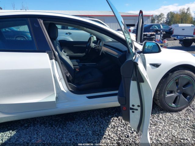 2022 TESLA MODEL 3 5YJ3E1EB2NF108448 Photo 4
