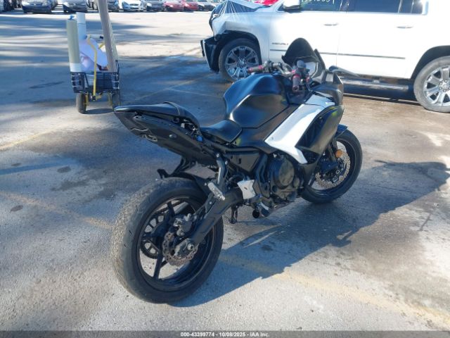 2023 KAWASAKI EX650 ML5EXER13PDAA4677 Photo 3