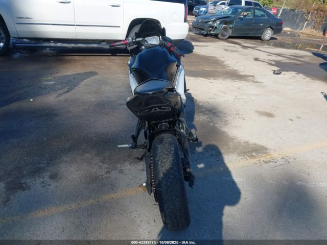 2023 KAWASAKI EX650 ML5EXER13PDAA4677 Photo 5