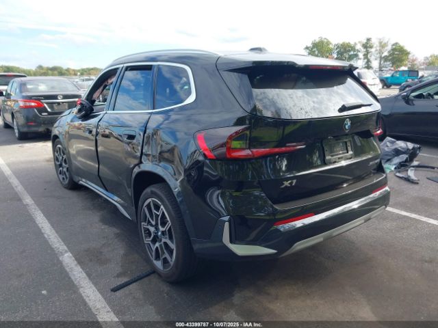 2024 BMW X1 WBX73EF07R5Y42167 Photo 2