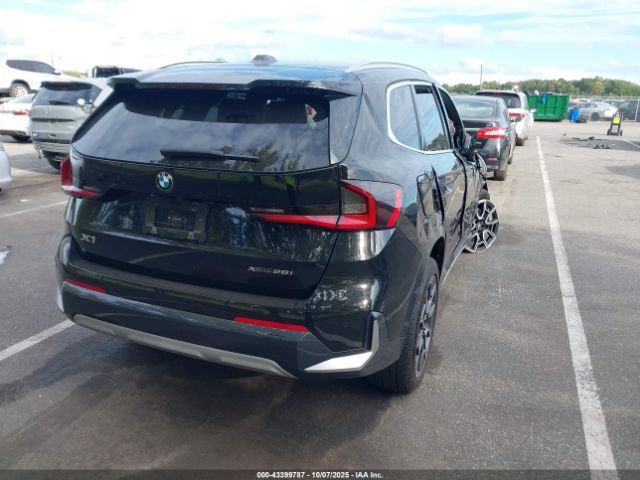 2024 BMW X1 WBX73EF07R5Y42167 Photo 3