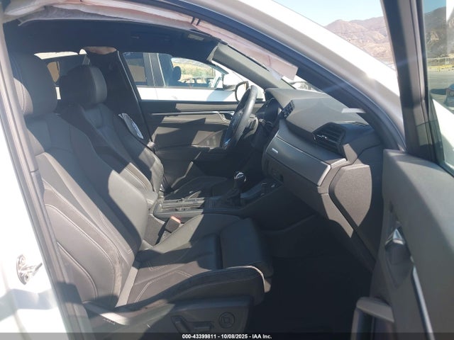 2021 AUDI Q3 WA1DECF36M1069033 Photo 4