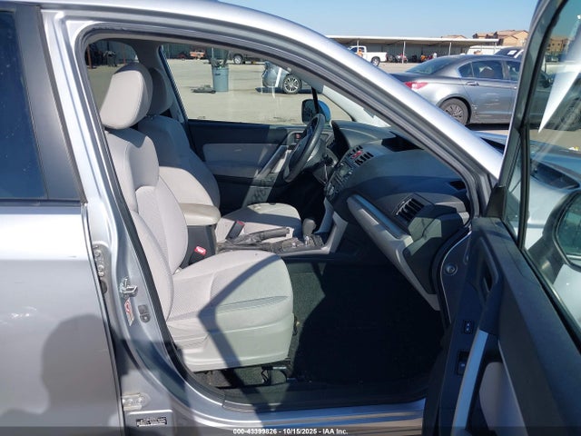 2015 Subaru Forester 2.5i Premium მანქანა იყიდება აუქციონზე, vin: JF2SJADC6FH490696, აუქციონის ნომერი: 43399826