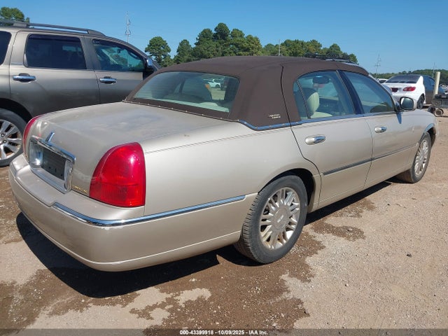 2009 LINCOLN TOWN CAR 2LNHM82V19X601474 Photo 3