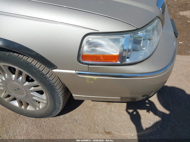 2009 LINCOLN TOWN CAR 2LNHM82V19X601474 Photo 5