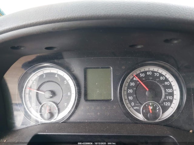 1C6RR6GT9HS682979 RAM 1500 Slt 4x2 6&#039;4 Box