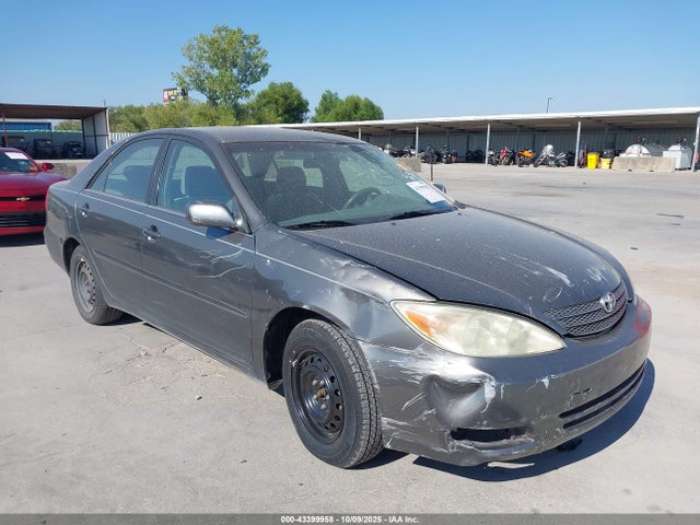 2002 Toyota Camry Le მანქანა იყიდება აუქციონზე, vin: JTDBE32KX20119378, აუქციონის ნომერი: 43399958