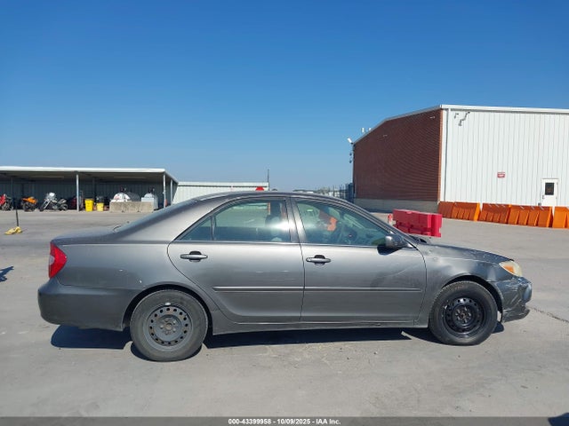 2002 Toyota Camry Le მანქანა იყიდება აუქციონზე, vin: JTDBE32KX20119378, აუქციონის ნომერი: 43399958