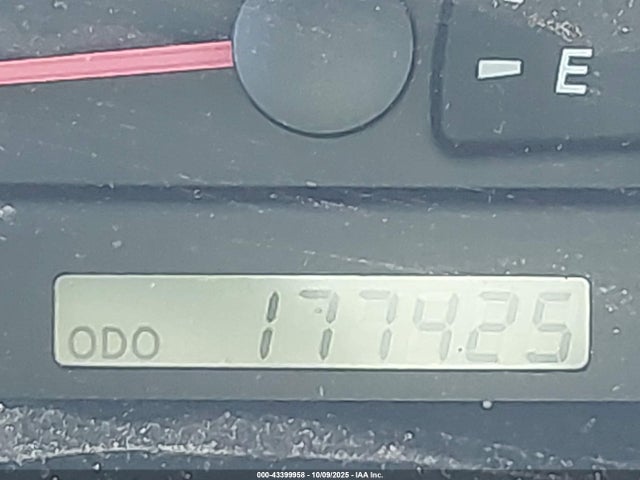 2002 Toyota Camry Le მანქანა იყიდება აუქციონზე, vin: JTDBE32KX20119378, აუქციონის ნომერი: 43399958