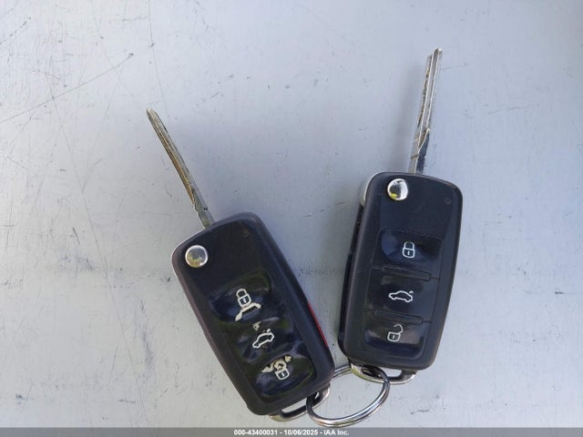 3VW2K7AJ1EM237147 Volkswagen 2014