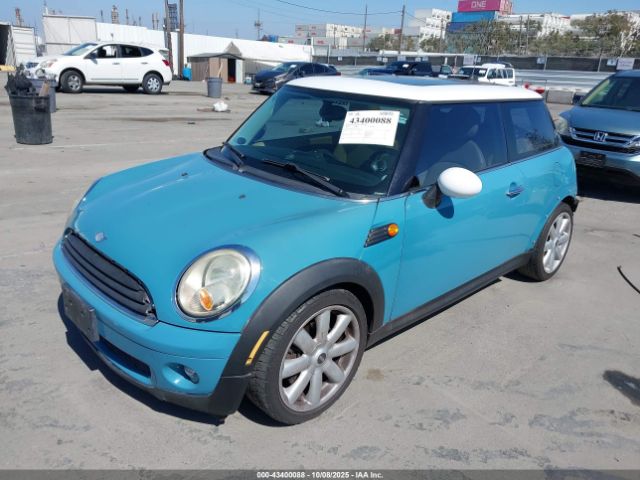 2010 MINI COOPER WMWMF3C53ATZ24647 Photo 1