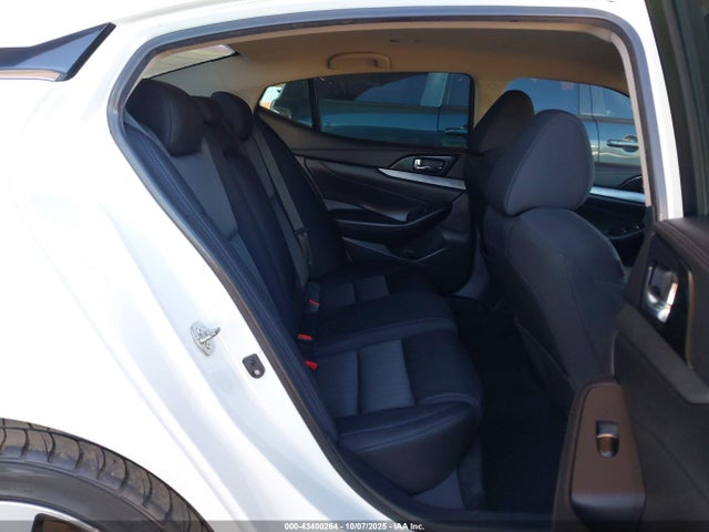 Nissan 2016 2016 1N4AA6AP1GC414757 Image 8