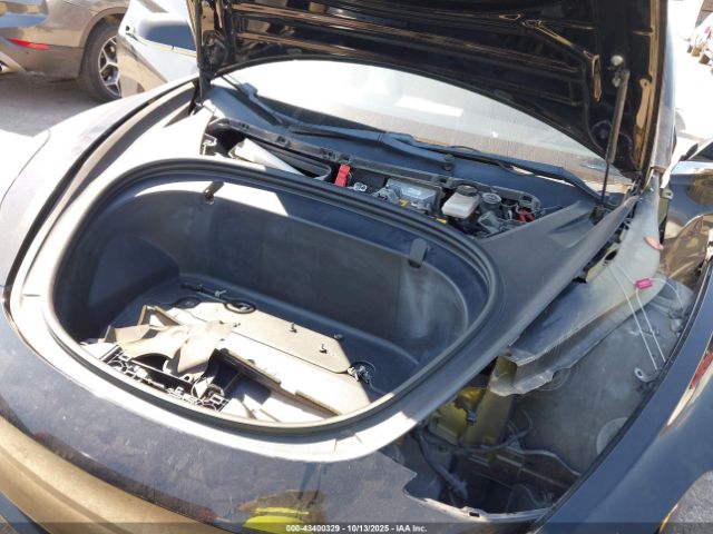 2019 TESLA MODEL 3 5YJ3E1EA2KF395261 Photo 9