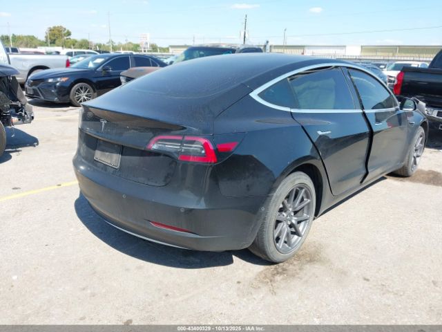 2019 TESLA MODEL 3 5YJ3E1EA2KF395261 Photo 3