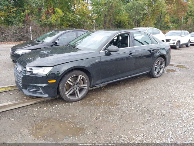 2018 AUDI A4 WAUENAF46JA196462 Photo 1