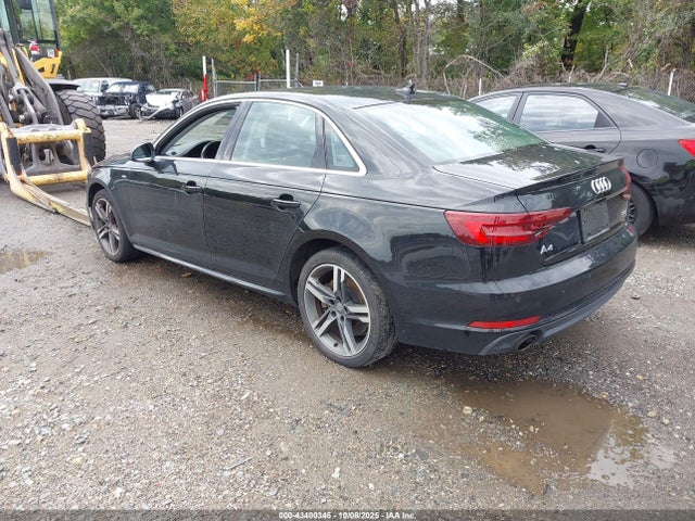 2018 AUDI A4 WAUENAF46JA196462 Photo 2