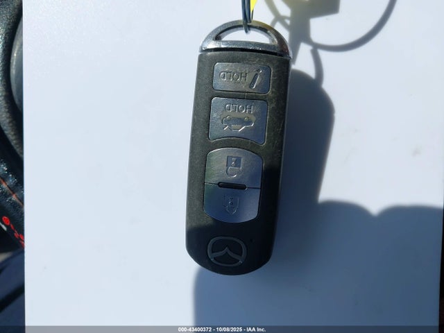 JM1BM1T74E1147645 Mazda pe