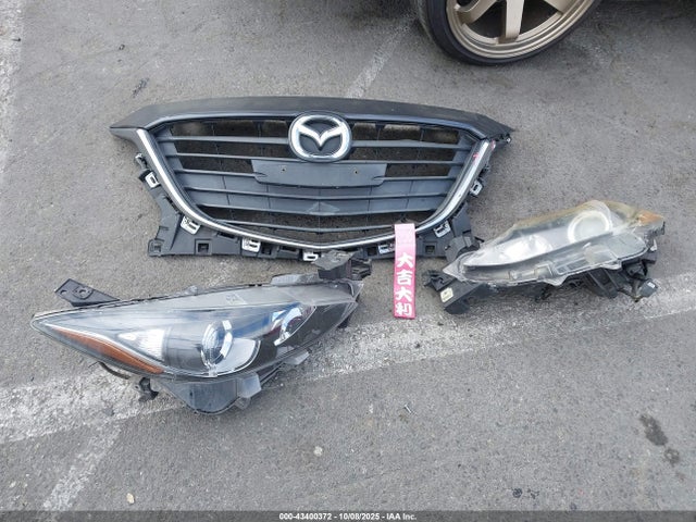 JM1BM1T74E1147645 Mazda pe